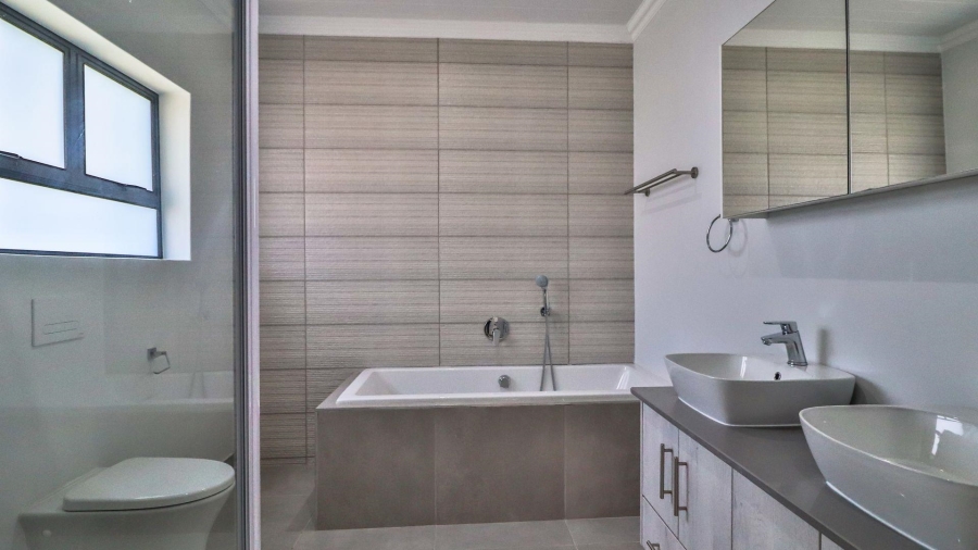 3 Bedroom Property for Sale in Dana Bay Western Cape